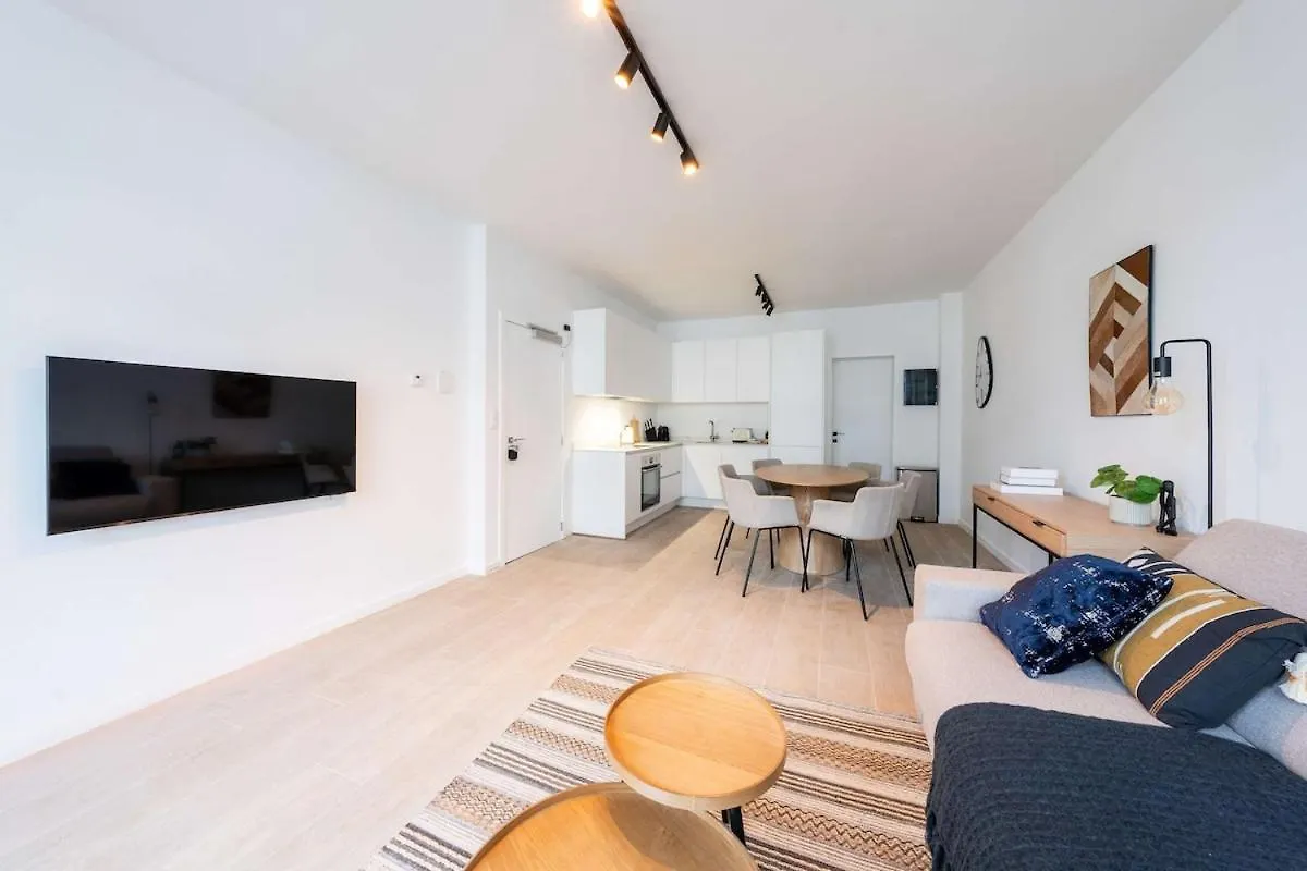 Modern 6-Guest Apartment In Central 안트베르펜