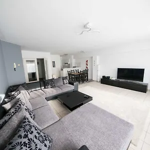 Apartament Renovated In Center, Antwerpia