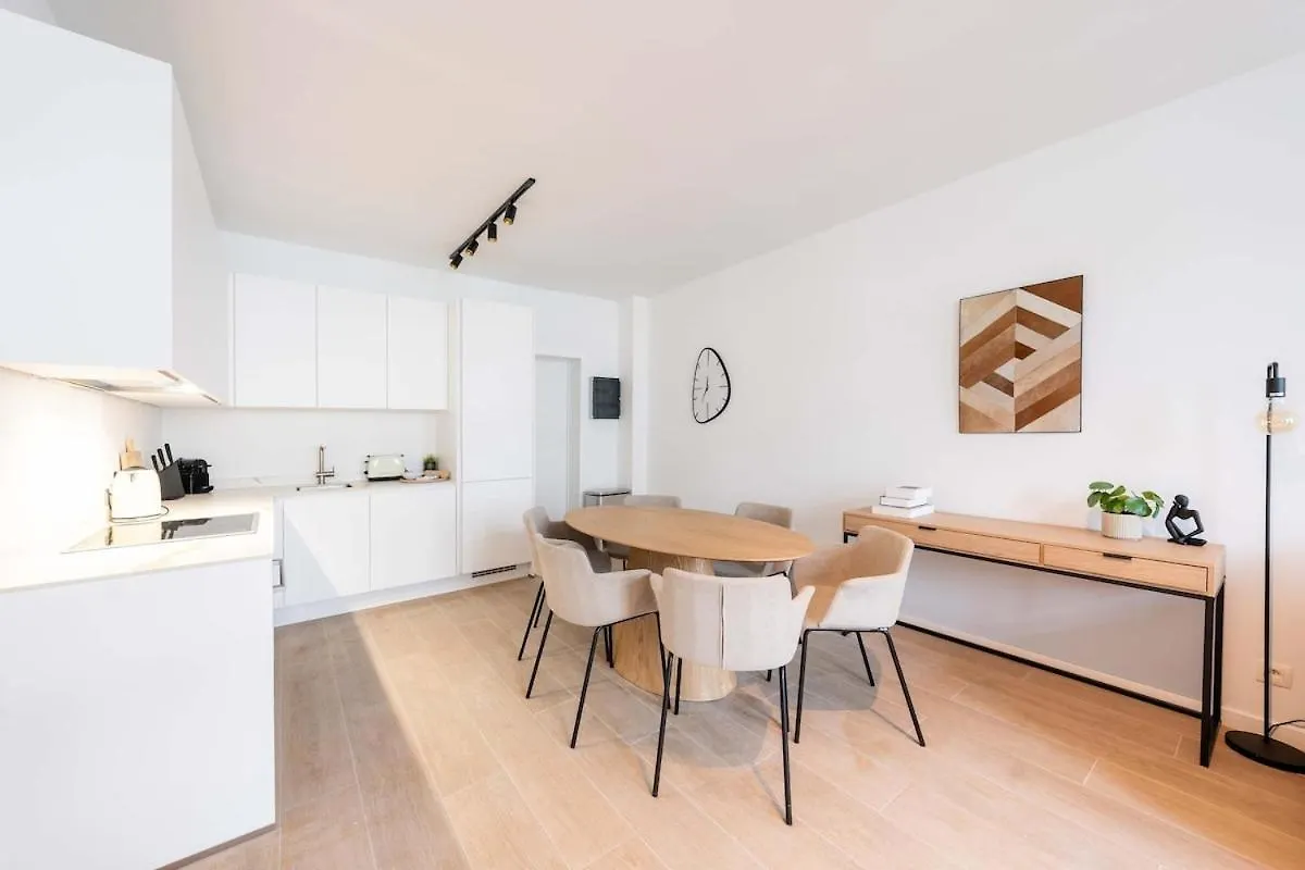Modern 6-Guest Apartment In Central Antwerp