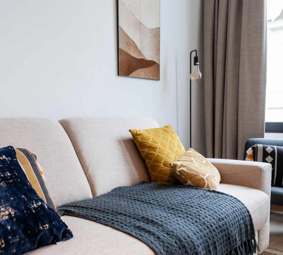 Modern 6-Guest Apartment In Central Antwerp